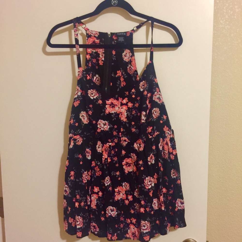 NWOT torrid Floral Print Stretch Challis Zip Cami